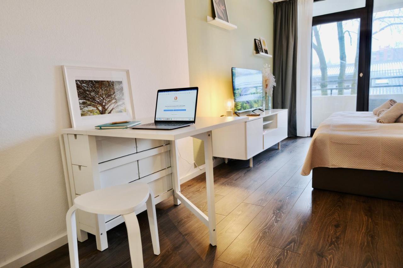 Charmantes Studio In Messe-Naehe Mit Parkplatz Hannover Exterior foto